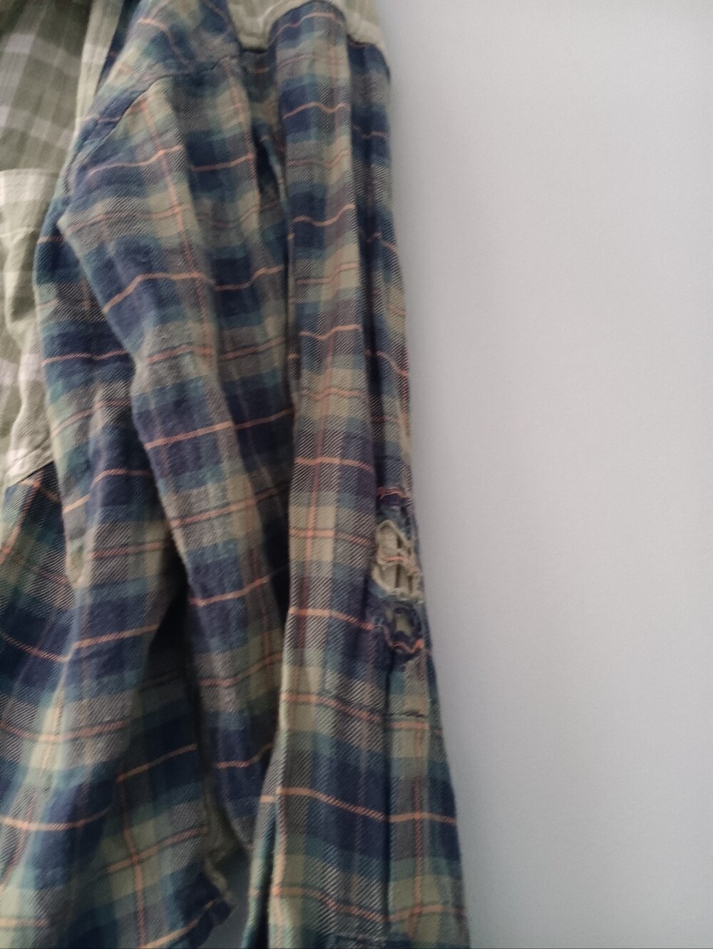 American Eagle Plaid Patchwork Button Shirt M Grunge Indie Distressed - Picture 4 of 6